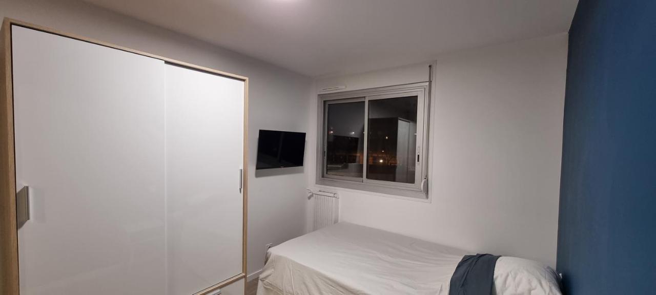 Chambres Avec Douche Privative Dans Appartement Partage - Metro - Wifi Toulouse Exterior photo